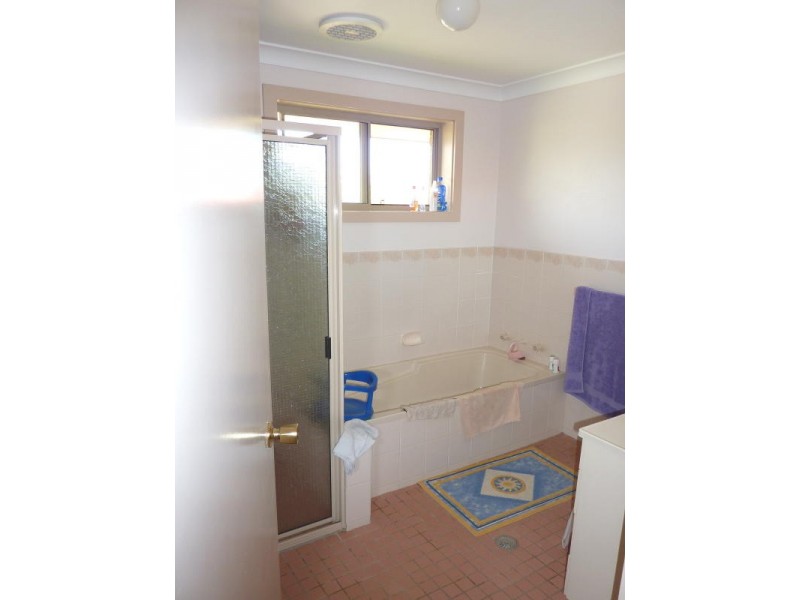 35 Carrabeen Drive, Old Bar NSW 2430