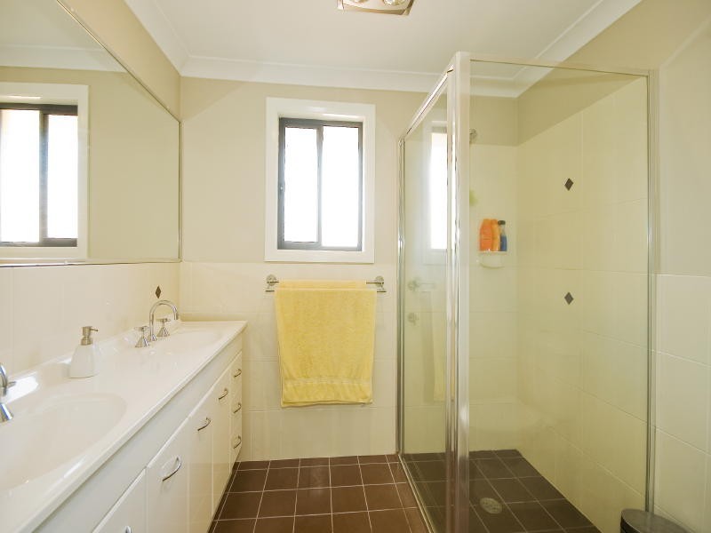 5 Narla Place, Taree NSW 2430