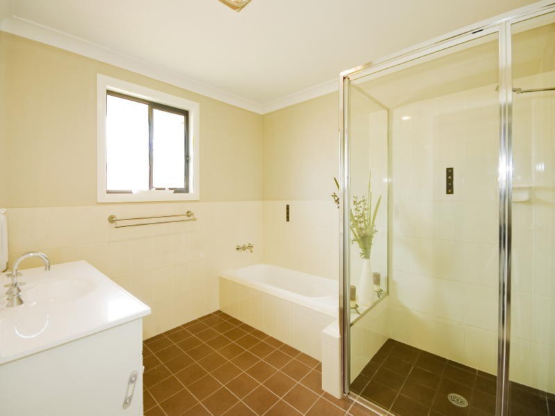 5 Narla Place, Taree NSW 2430