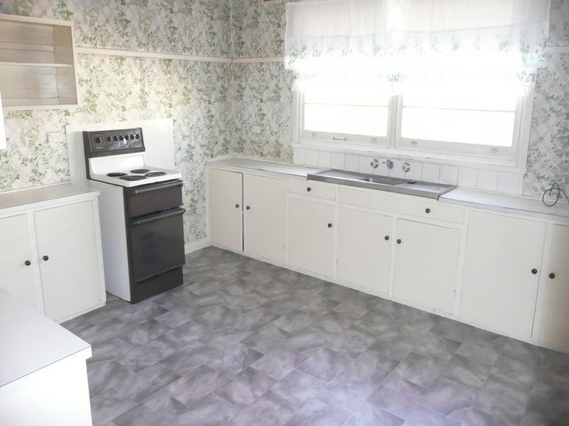 28 Robertson Street, Taree NSW 2430