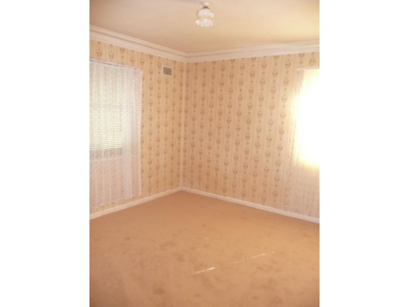 28 Robertson Street, Taree NSW 2430