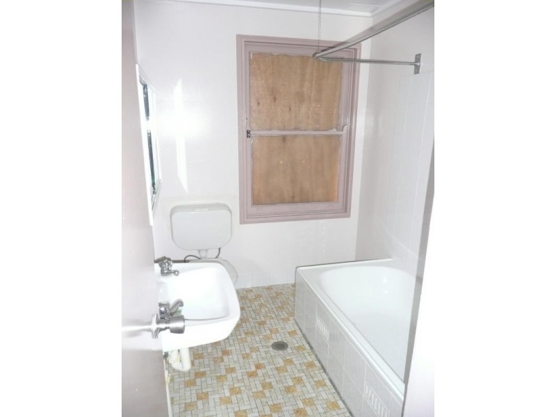 48 Valerie Street, Taree NSW 2430