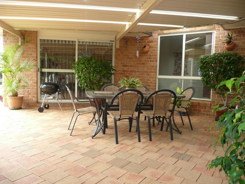 12 Silky Ash Close, Old Bar NSW 2430
