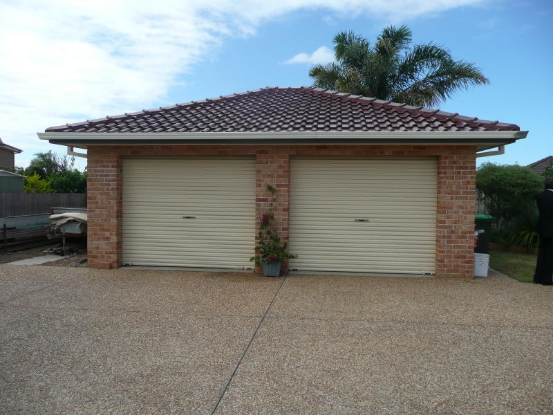 12 Silky Ash Close, Old Bar NSW 2430