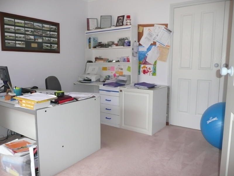 12 Silky Ash Close, Old Bar NSW 2430