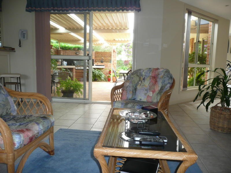 12 Silky Ash Close, Old Bar NSW 2430