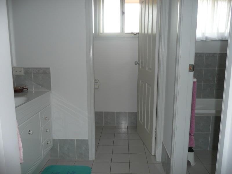 12 Silky Ash Close, Old Bar NSW 2430