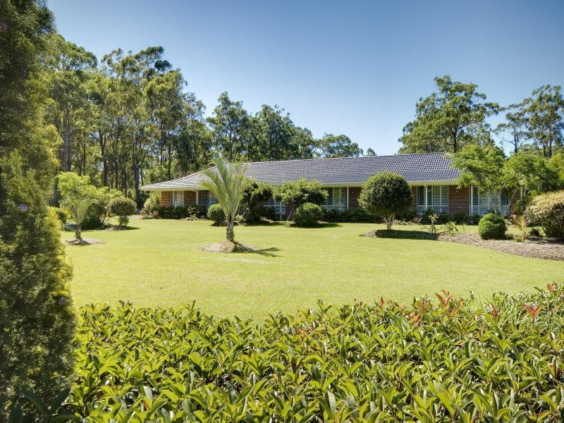 17 South Heron Road, Old Bar NSW 2430