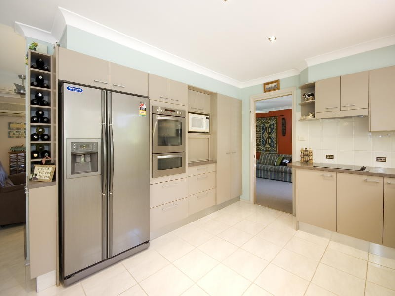 17 South Heron Road, Old Bar NSW 2430