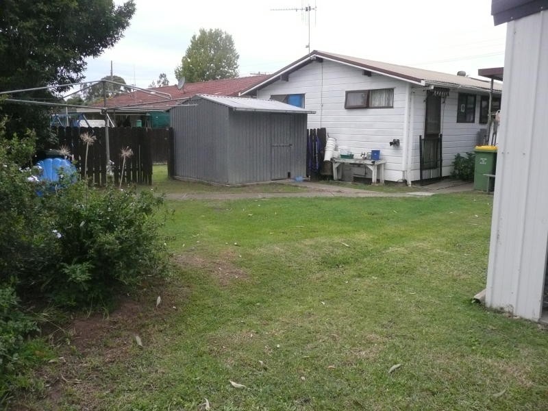 73 Bushland Drive, Taree NSW 2430
