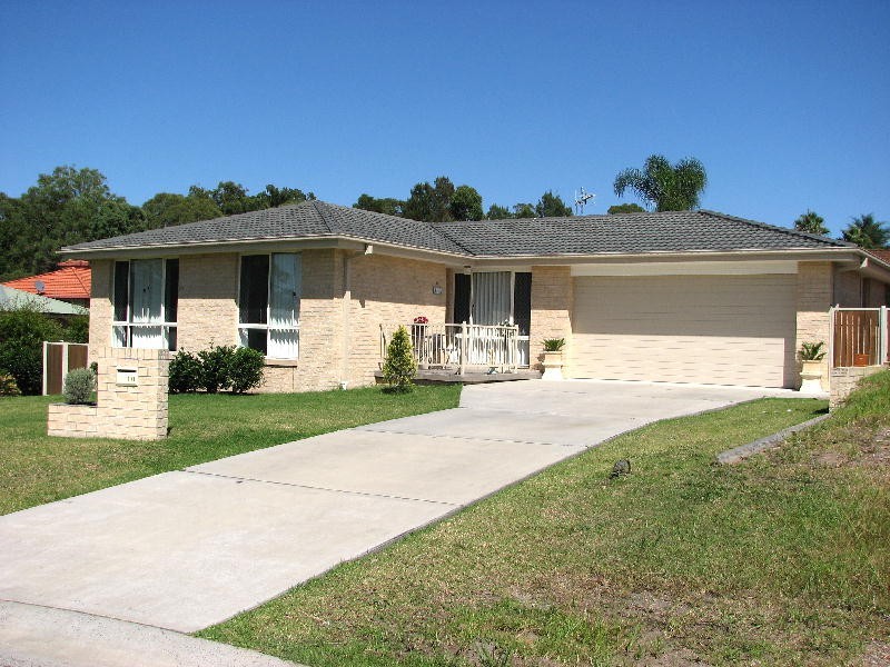 10 Hakea Place, Taree NSW 2430