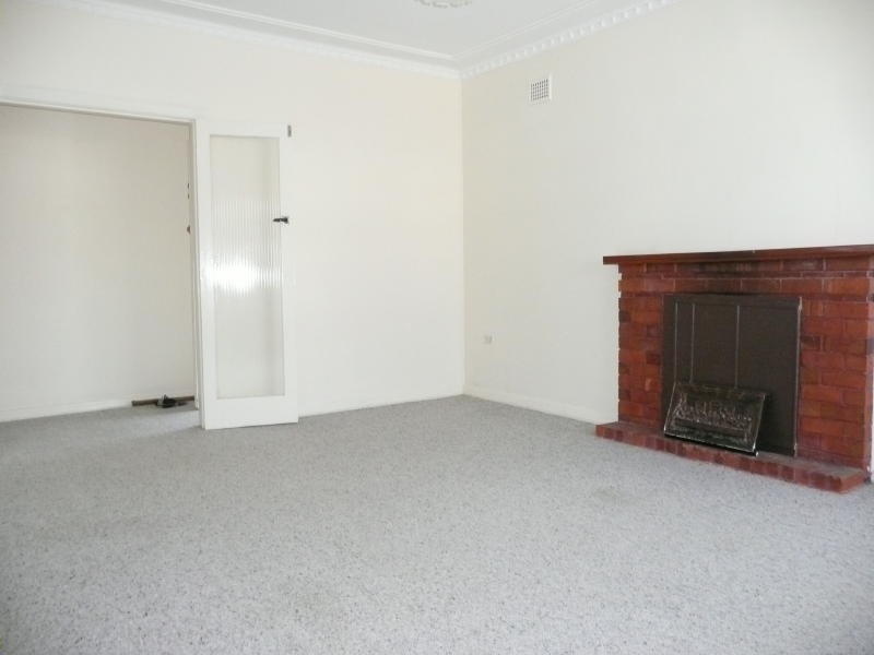 24 Boomerang Street, Taree NSW 2430