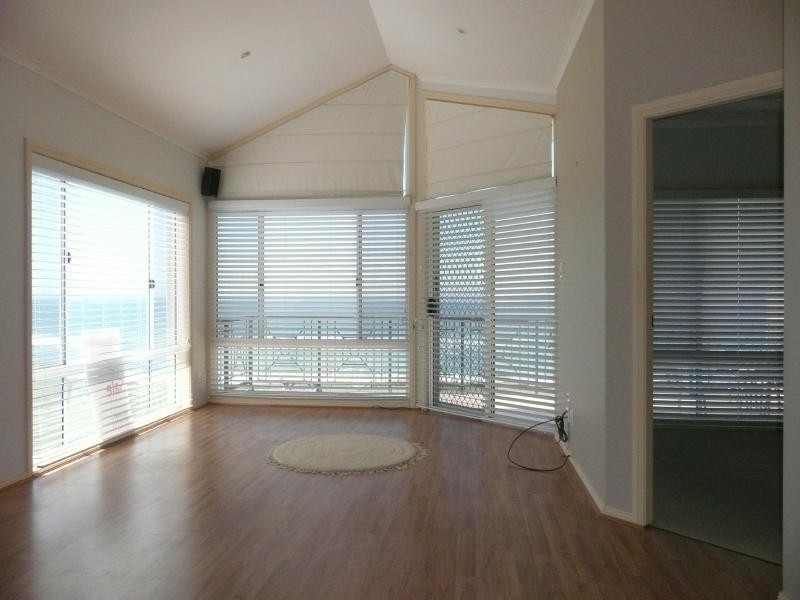 9/32 Lewis Street, Old Bar NSW 2430