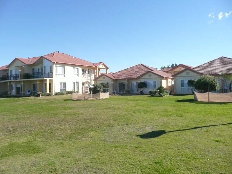 7/32 Lewis Street, Old Bar NSW 2430