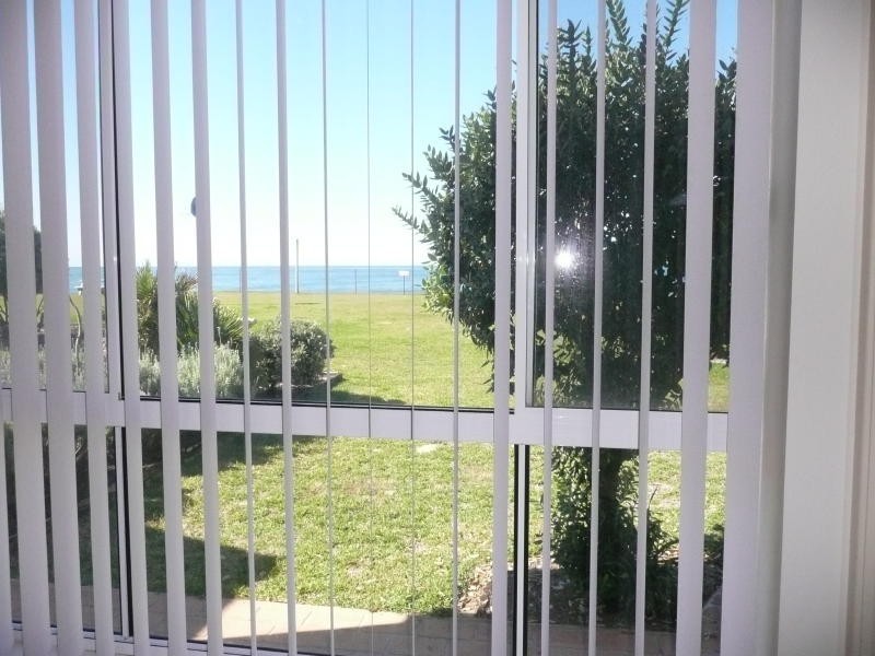 7/32 Lewis Street, Old Bar NSW 2430