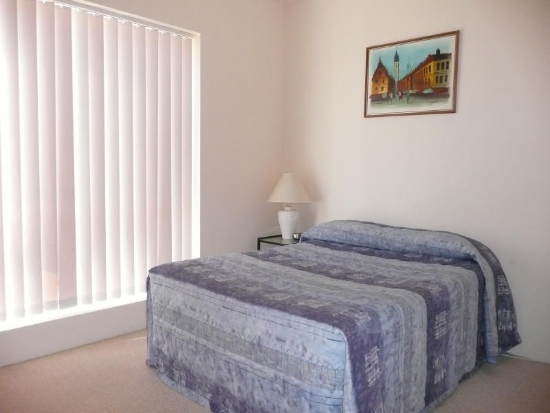 7/32 Lewis Street, Old Bar NSW 2430