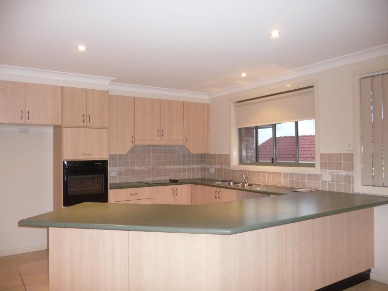 6 Mistral Place, Old Bar NSW 2430