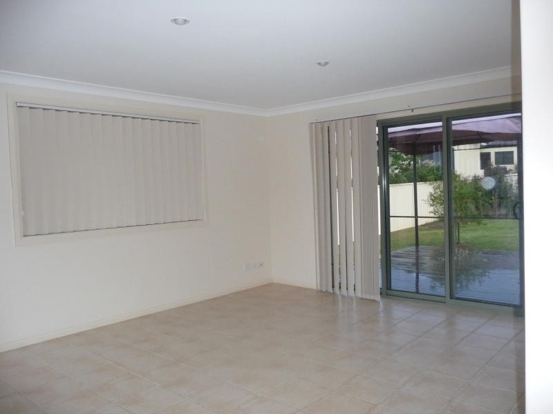 6 Mistral Place, Old Bar NSW 2430