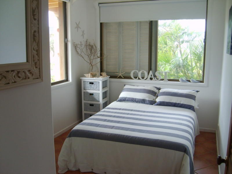 9 Lewis Street, Old Bar NSW 2430