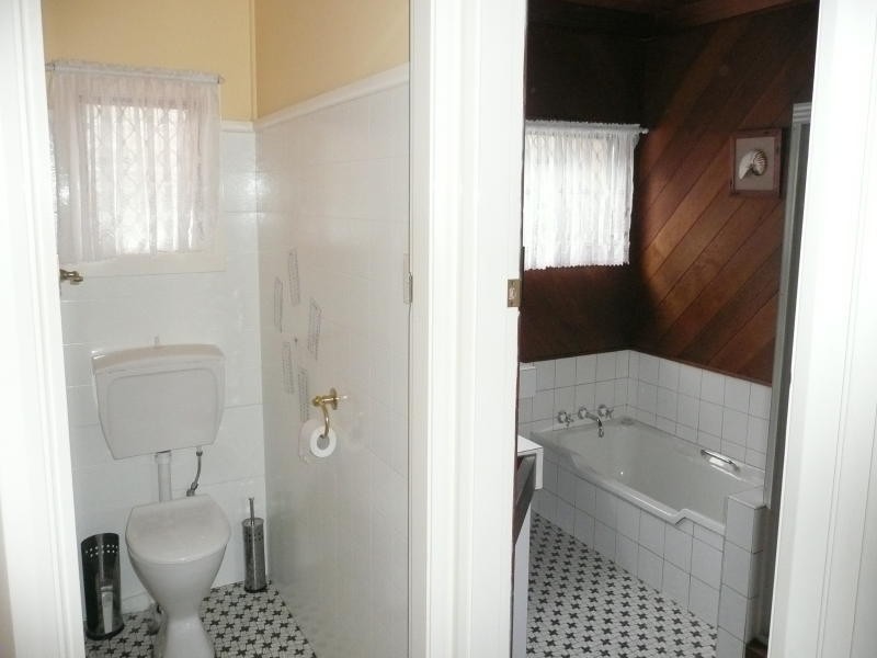 51 Bayview Crescent, Taree NSW 2430