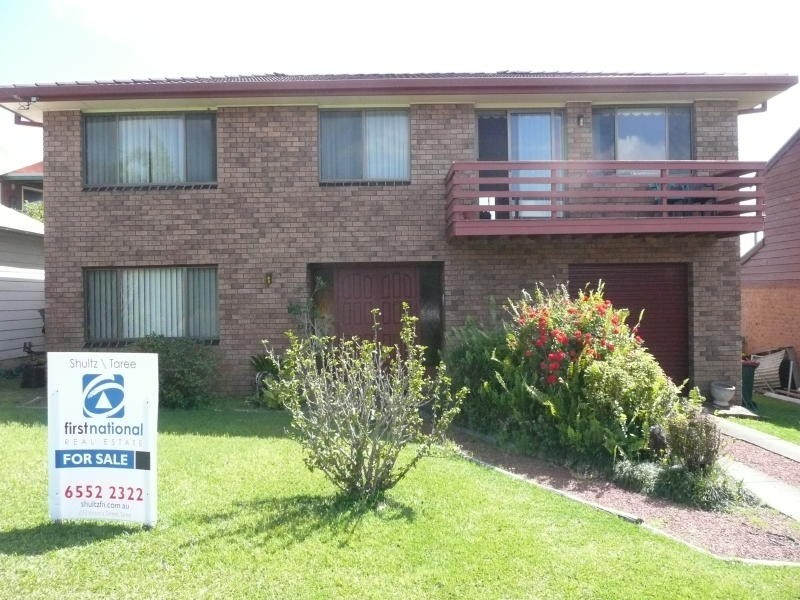 1 Beach Street, Wallabi Point NSW 2430