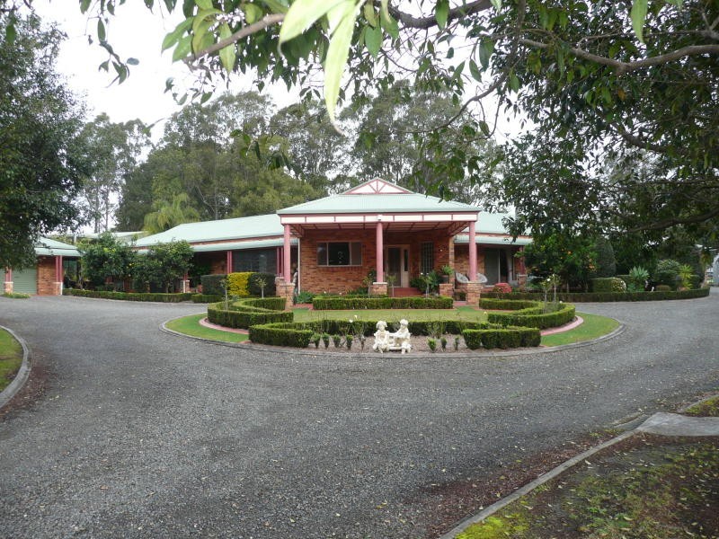 2 Meadowview Drive, Cundletown NSW 2430
