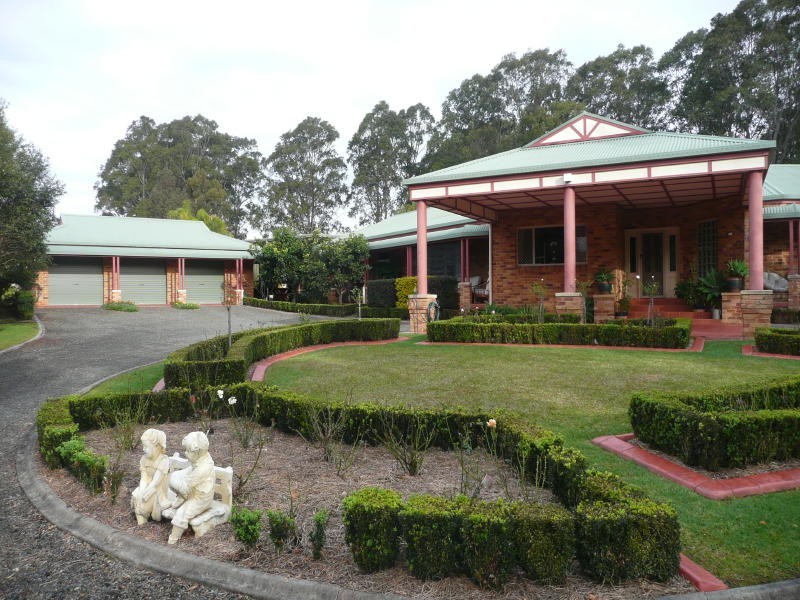 2 Meadowview Drive, Cundletown NSW 2430