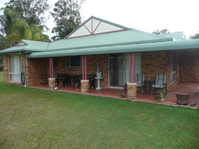 2 Meadowview Drive, Cundletown NSW 2430