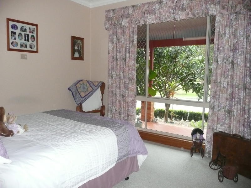 2 Meadowview Drive, Cundletown NSW 2430