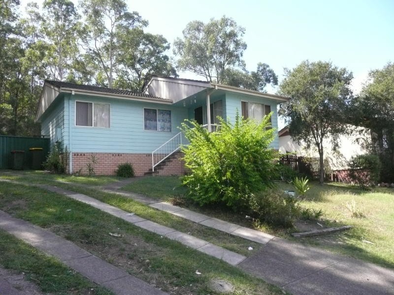 18 Hughes Street, Taree NSW 2430