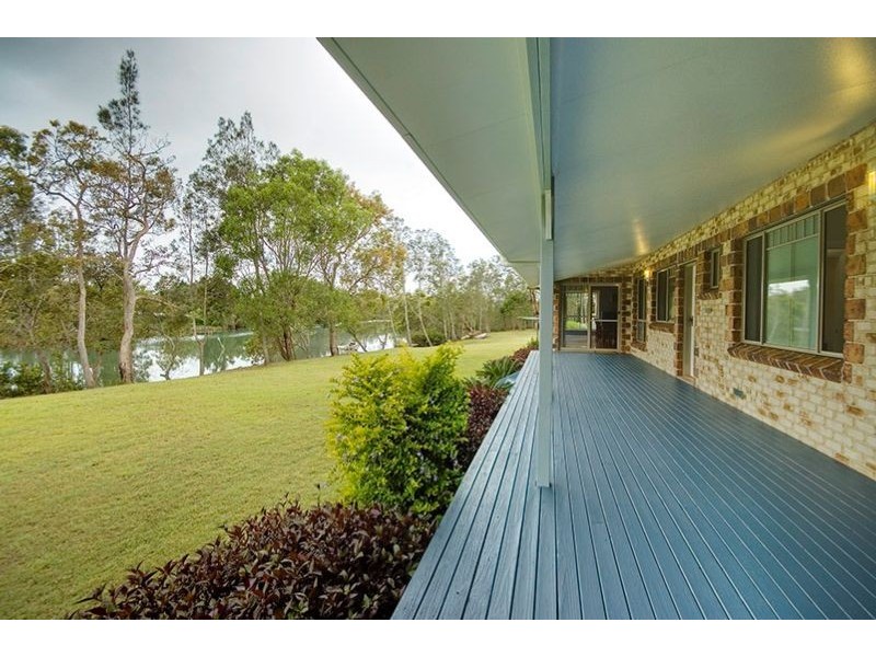 4 Hina Close, Old Bar NSW 2430