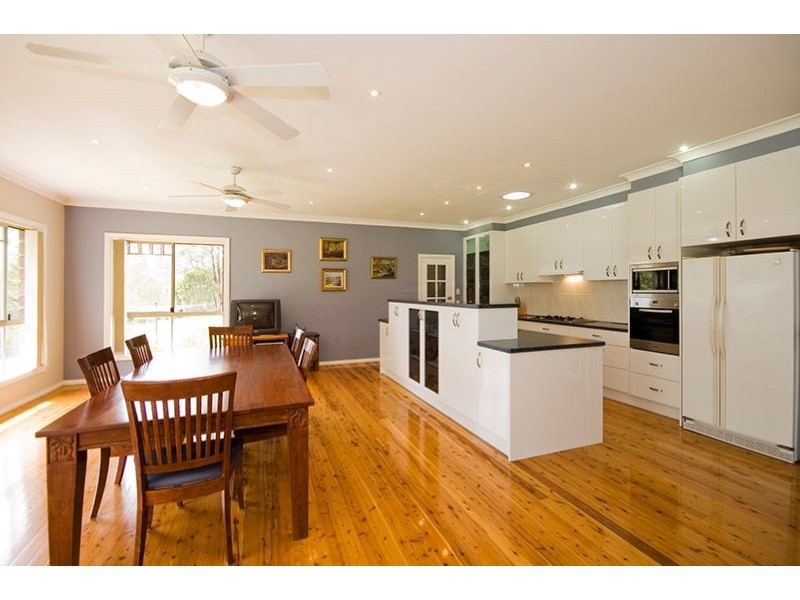 4 Hina Close, Old Bar NSW 2430