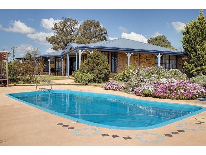 111 Bunyarra Place, Taree NSW 2430