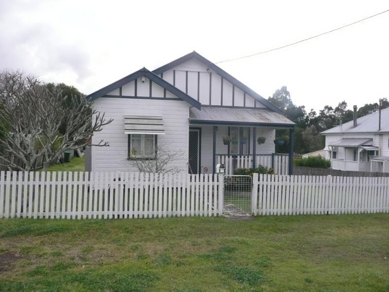 33 Stevenson Street, Taree NSW 2430