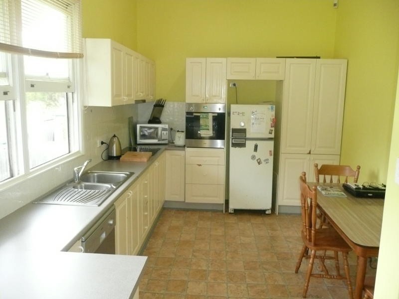 33 Stevenson Street, Taree NSW 2430