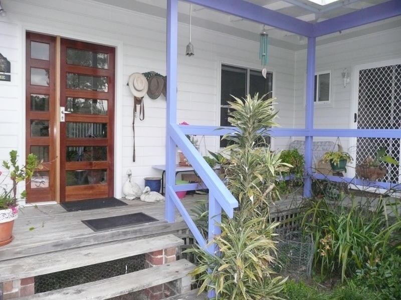 9 Sarah Close, Old Bar NSW 2430
