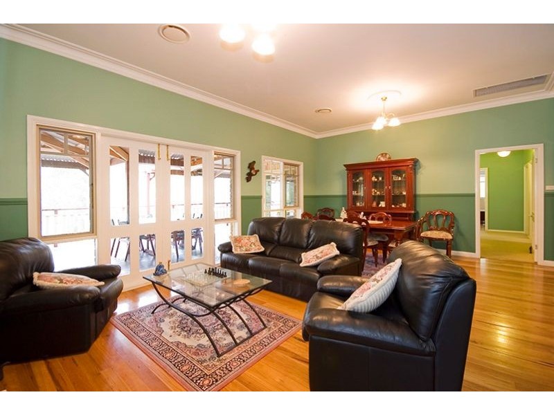 108 Sandridge Road (Mitchells Island), Taree NSW 2430