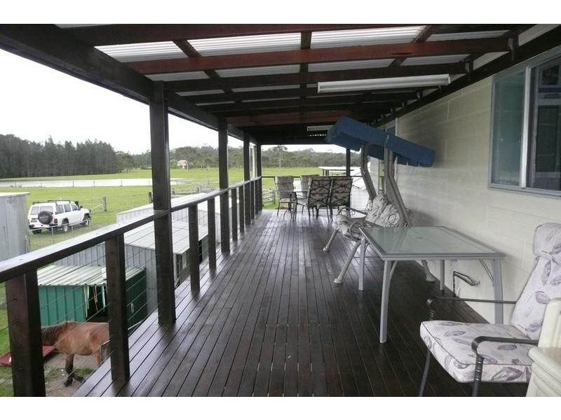 225 Kanangra Drive, Taree NSW 2430