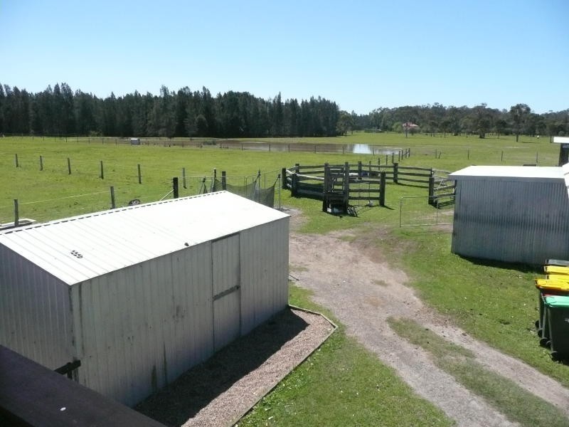 225 Kanangra Drive, Taree NSW 2430