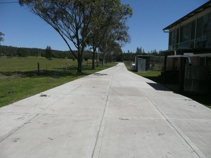 225 Kanangra Drive, Taree NSW 2430