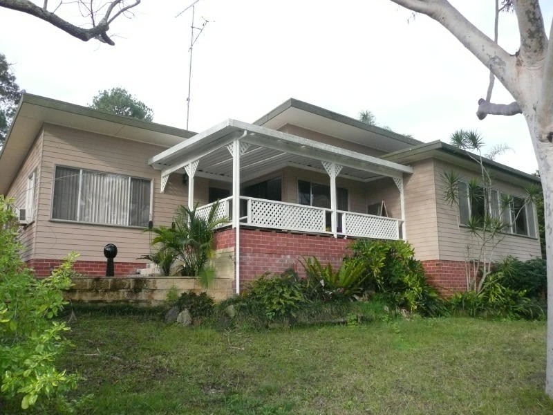 51 Bayview Crescent, Taree NSW 2430