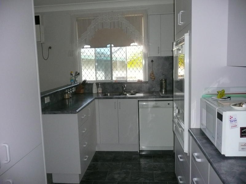 38 Bayview Crescent, Taree NSW 2430