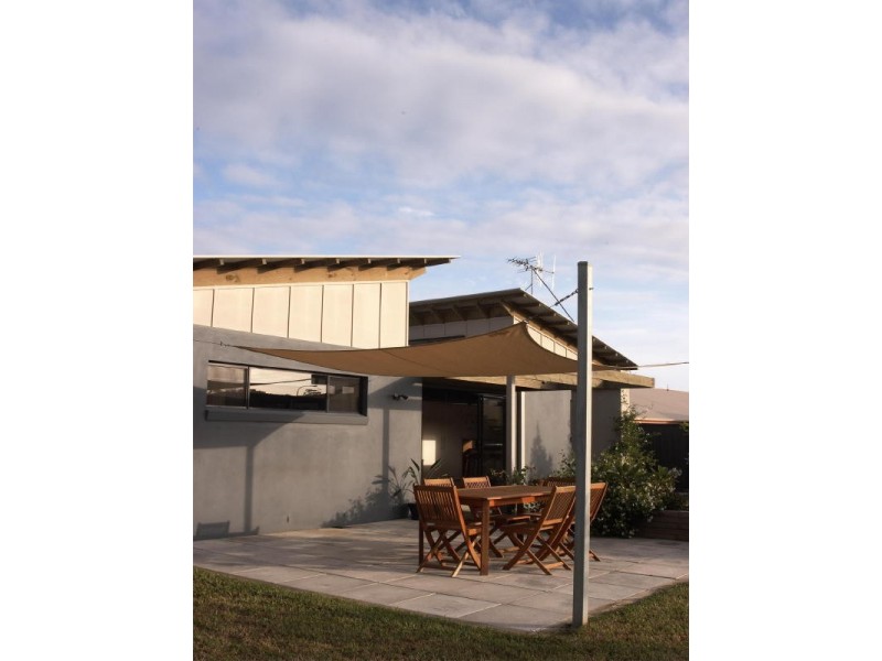 4 Bluehaven Drive, Old Bar NSW 2430