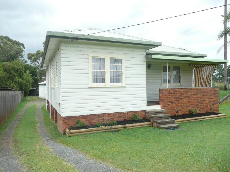 1 Douglas Street, Taree NSW 2430