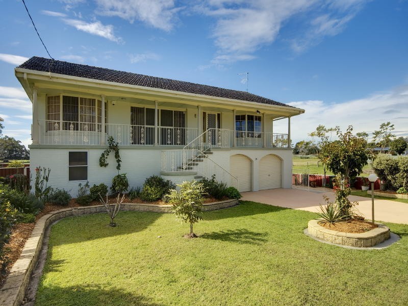 24 Old Punt Road, Taree NSW 2430