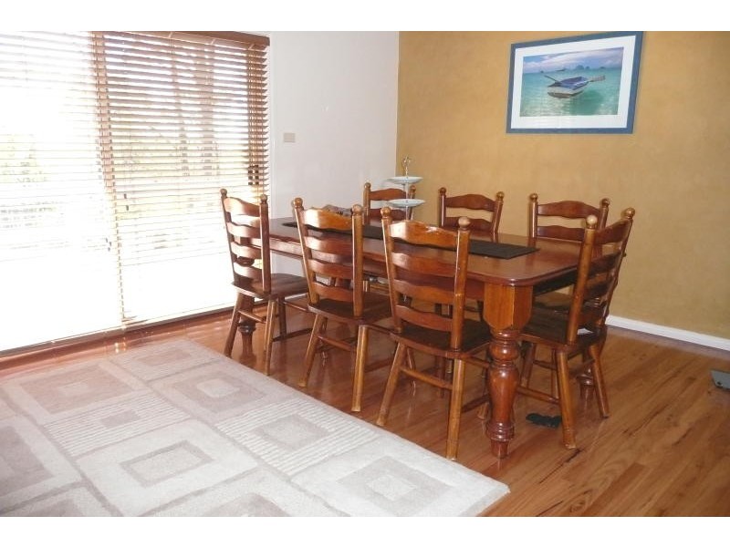 8 Coorong Place, Taree NSW 2430