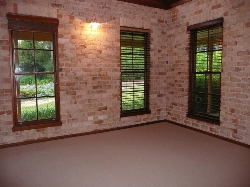 20 Kolinda Drive, Old Bar NSW 2430