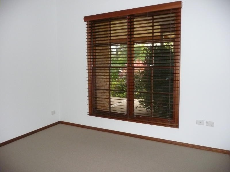 20 Kolinda Drive, Old Bar NSW 2430