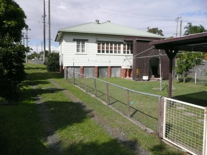 1 Douglas Street, Taree NSW 2430