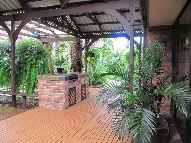 26 Kolinda Drive, Old Bar NSW 2430